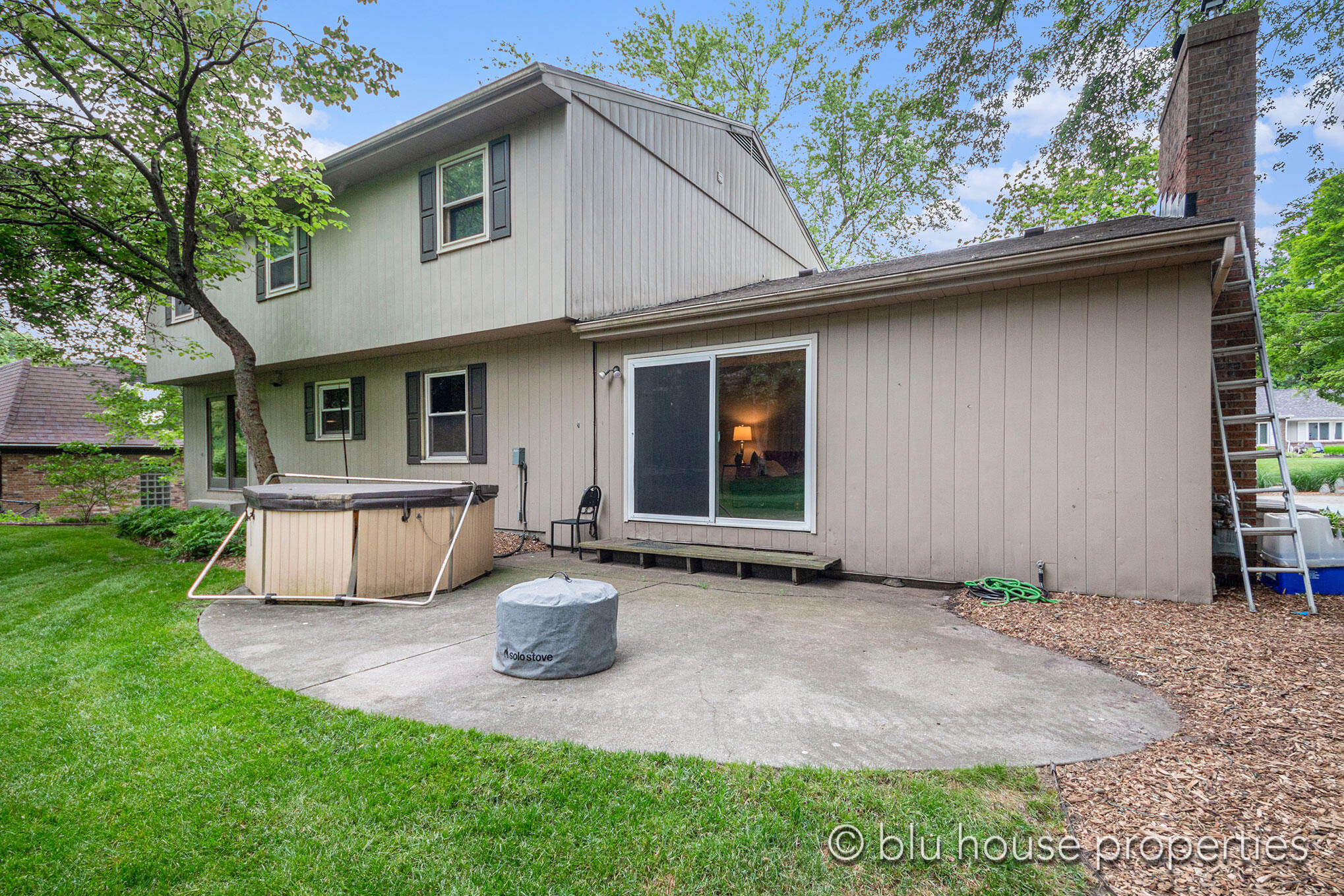 2244 Shawnee Drive SE