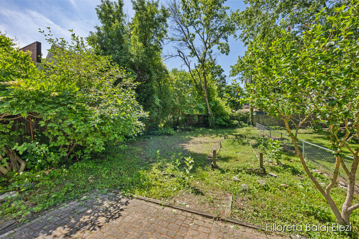 678 Lake Drive SE