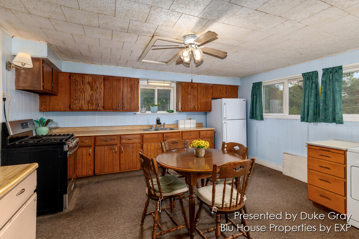 2404 Mccann Road