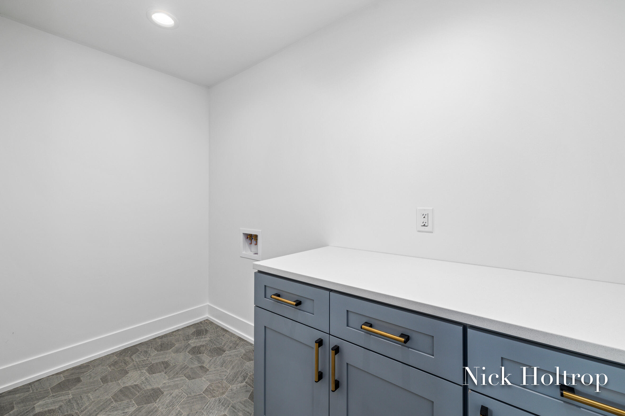 6156 Slumber Way