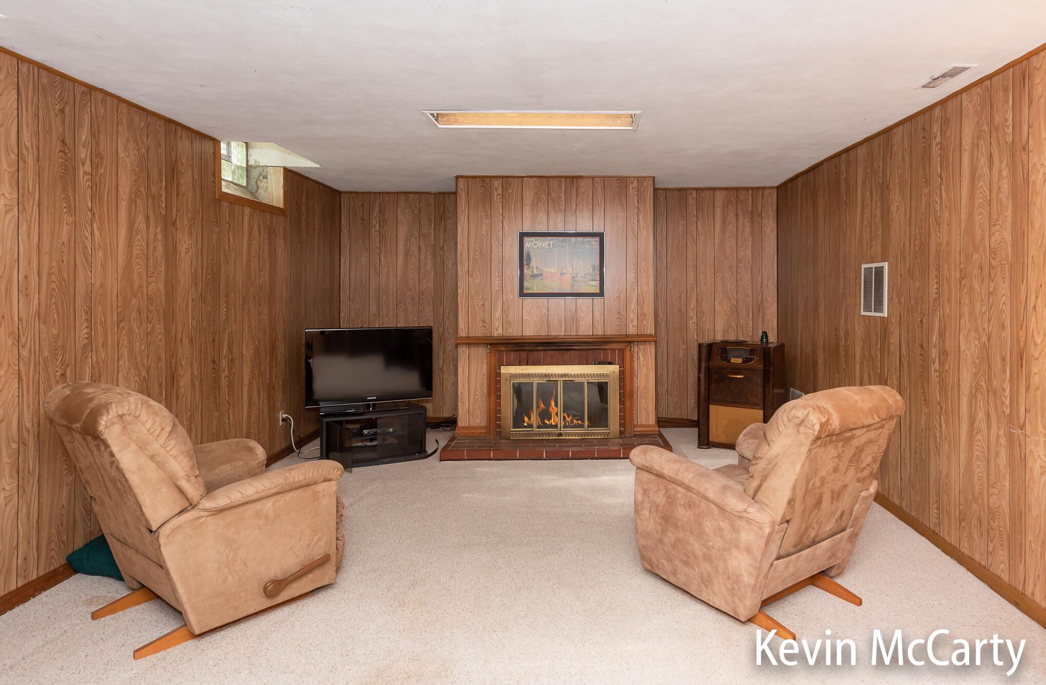 839 Iroquois Drive SE