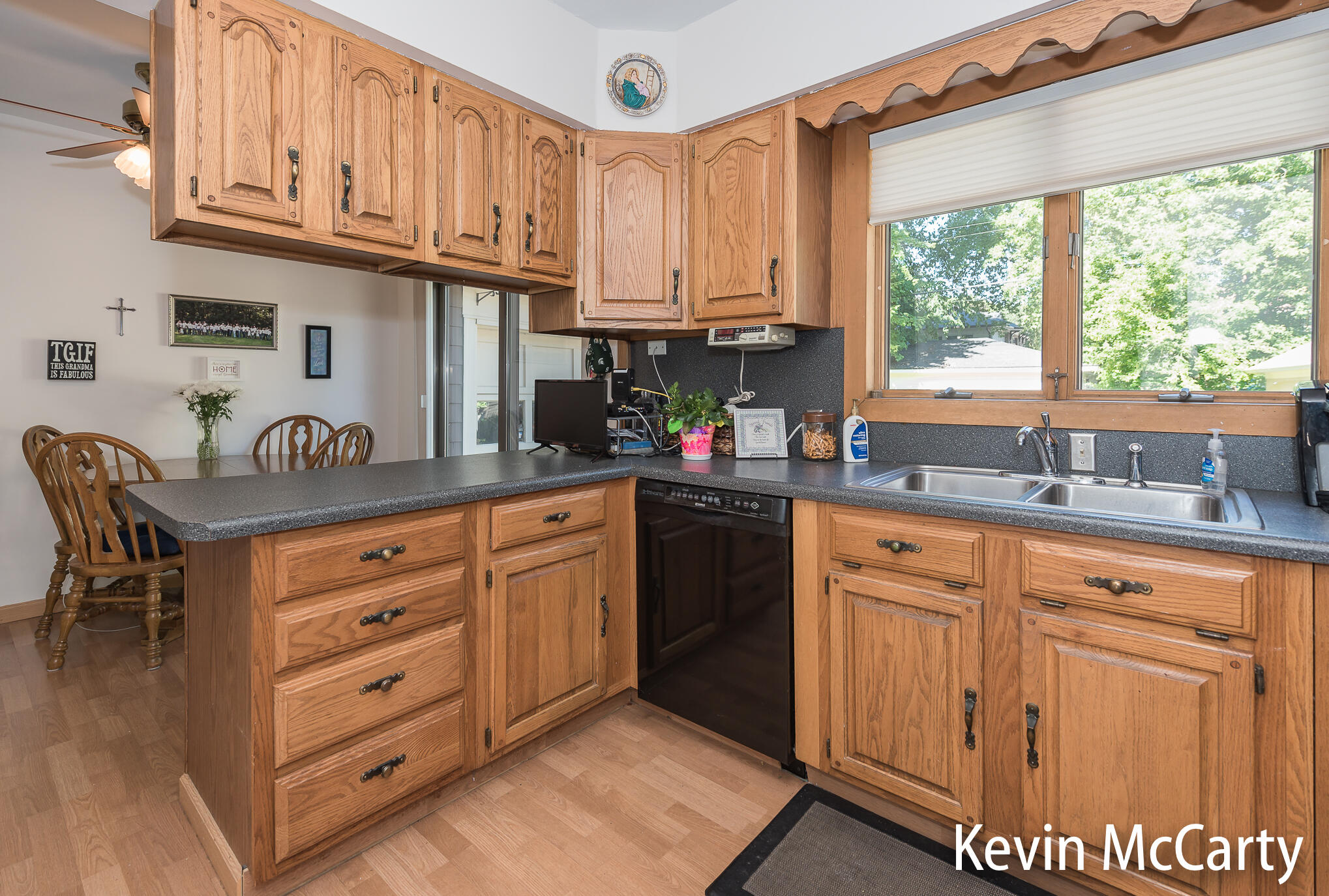 839 Iroquois Drive SE