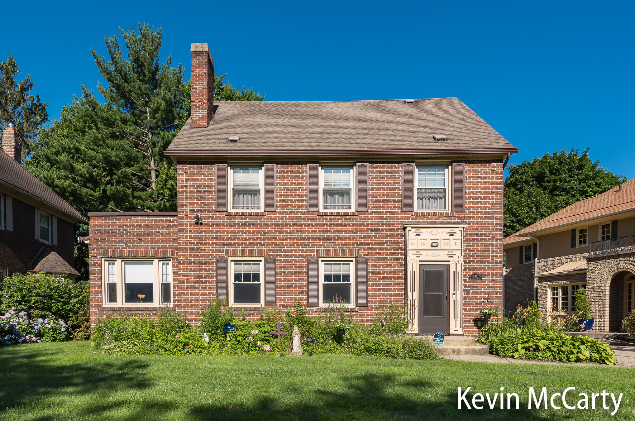 839 Iroquois Drive SE