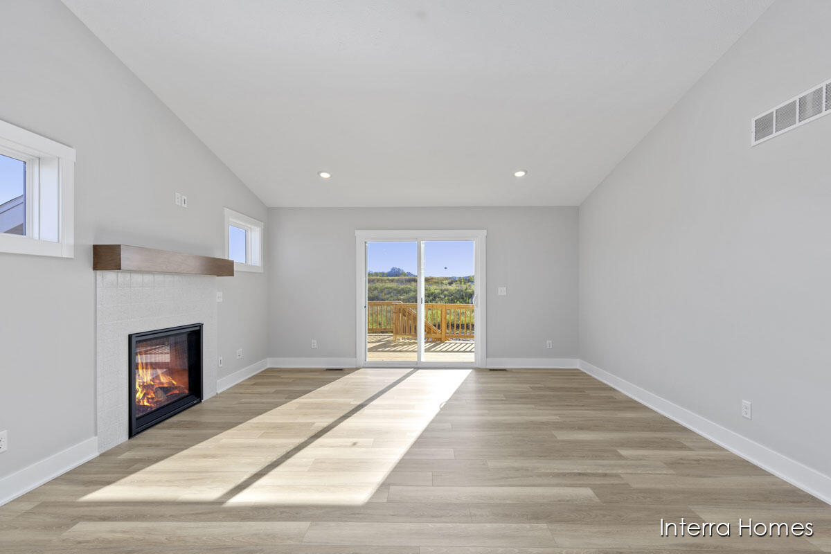 3824 Highbury Drive, 14