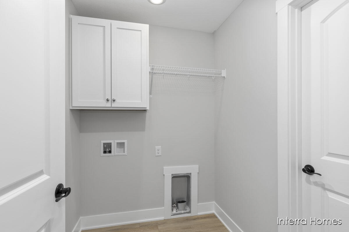3824 Highbury Drive, 14