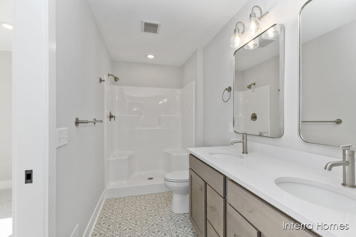 3824 Highbury Drive, 14
