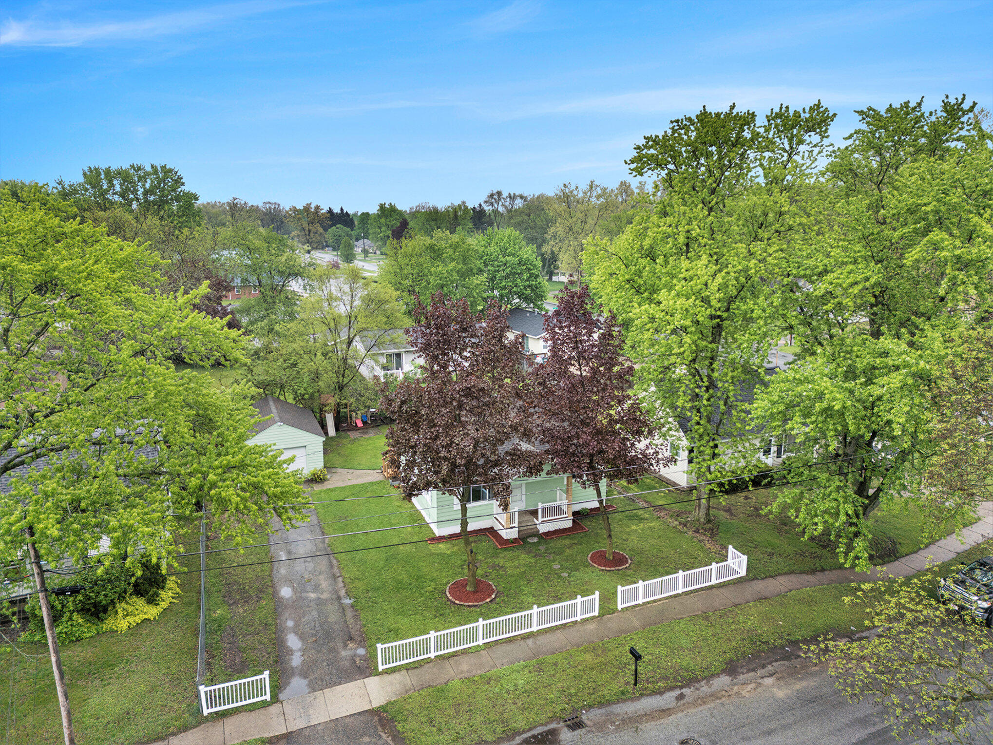 351 Majestic Street SE
