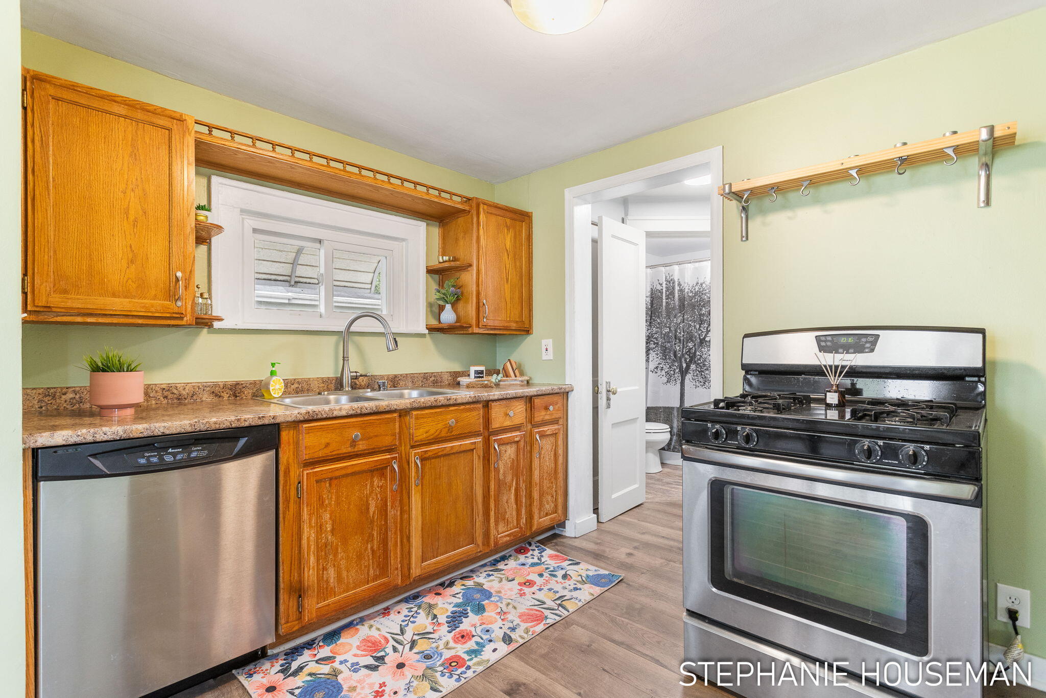 137 Holly Street SW