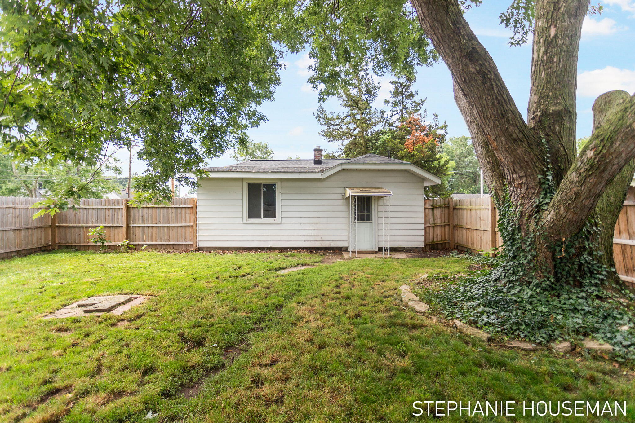 137 Holly Street SW