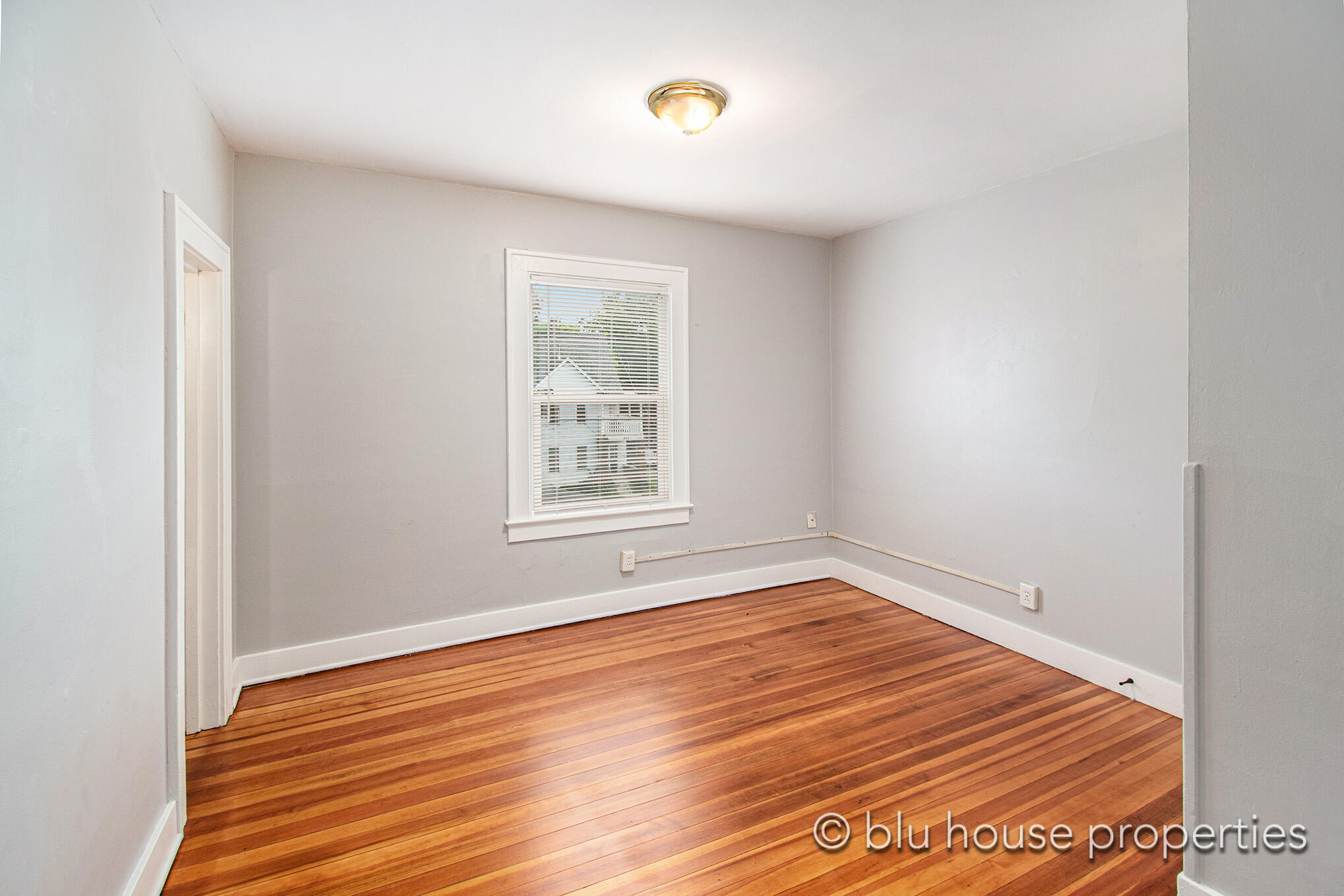 536 Crosby Street NW