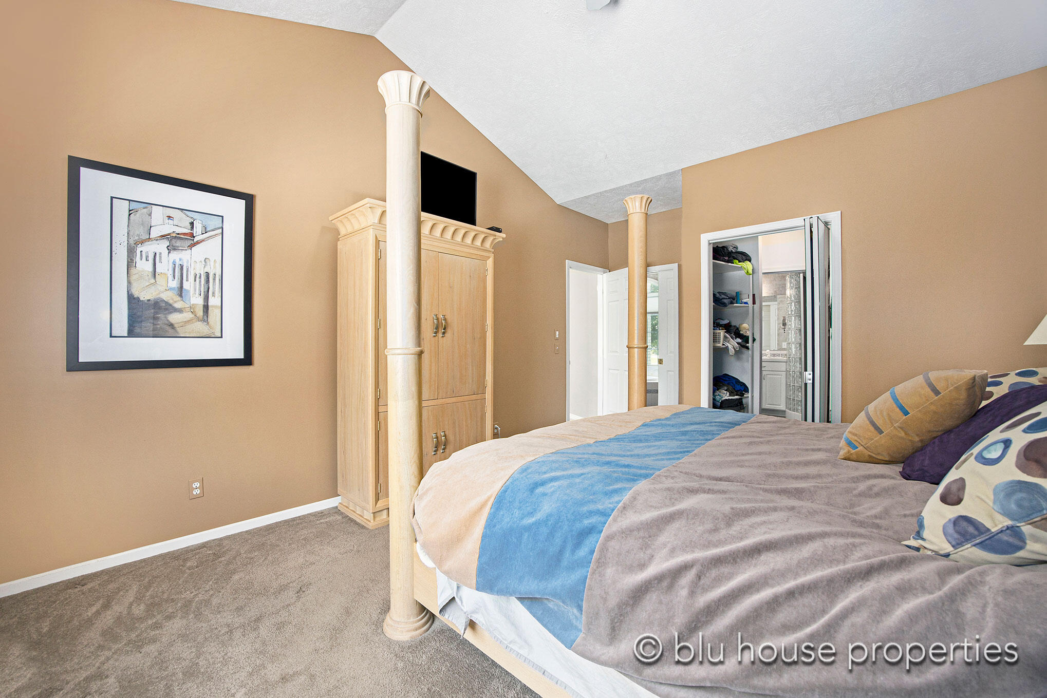 359 Whitetail Court SW
