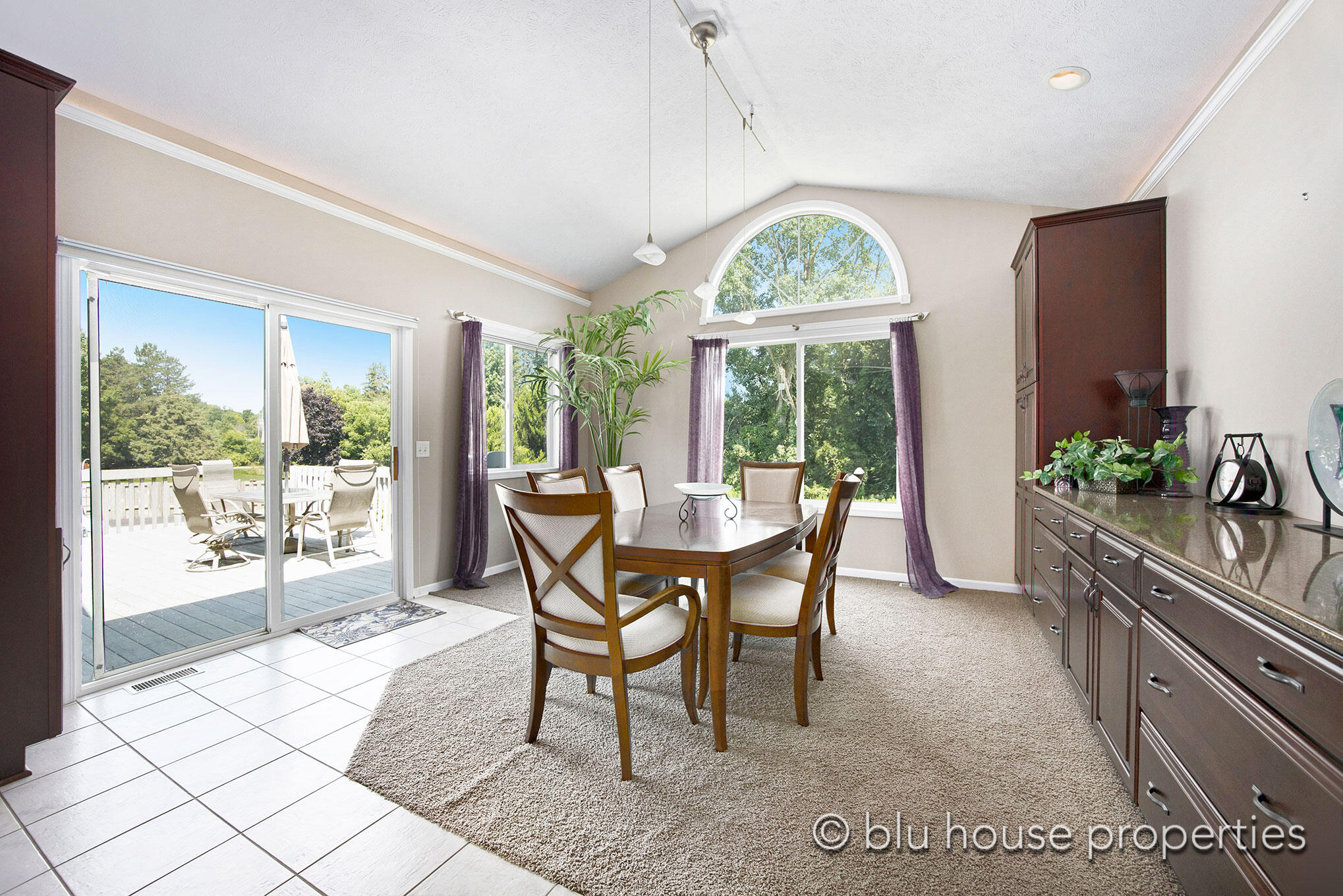 359 Whitetail Court SW