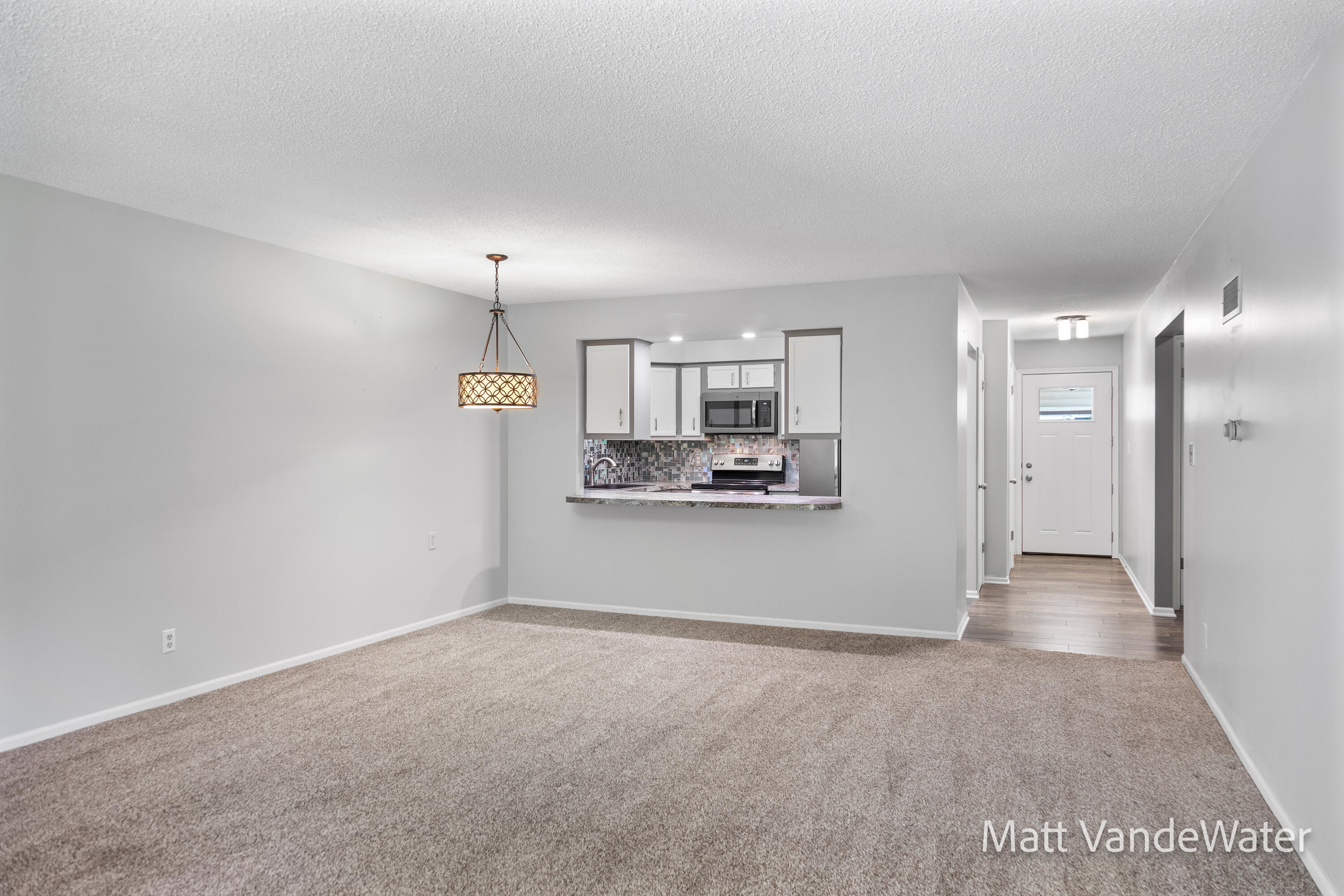 4828 Greenmoor Court, 76