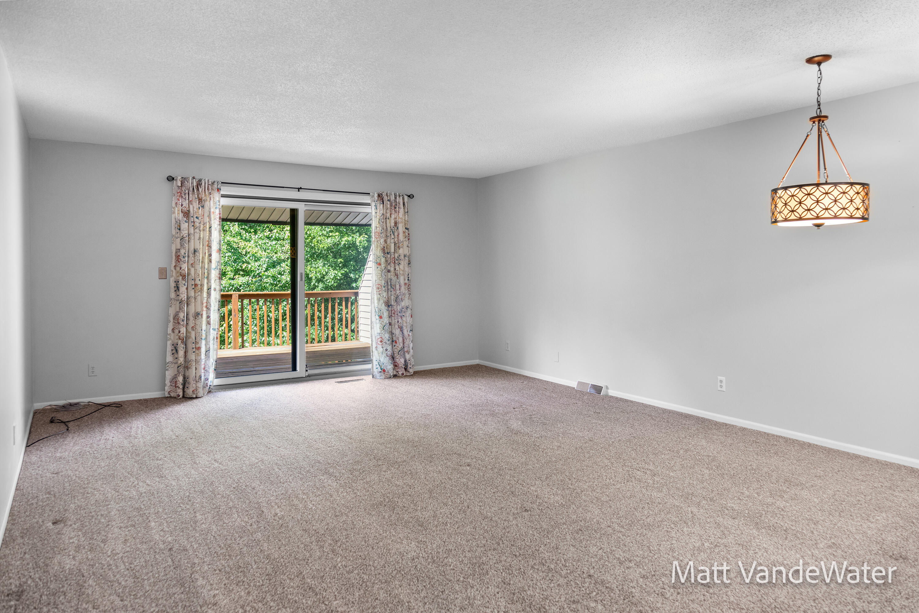 4828 Greenmoor Court, 76