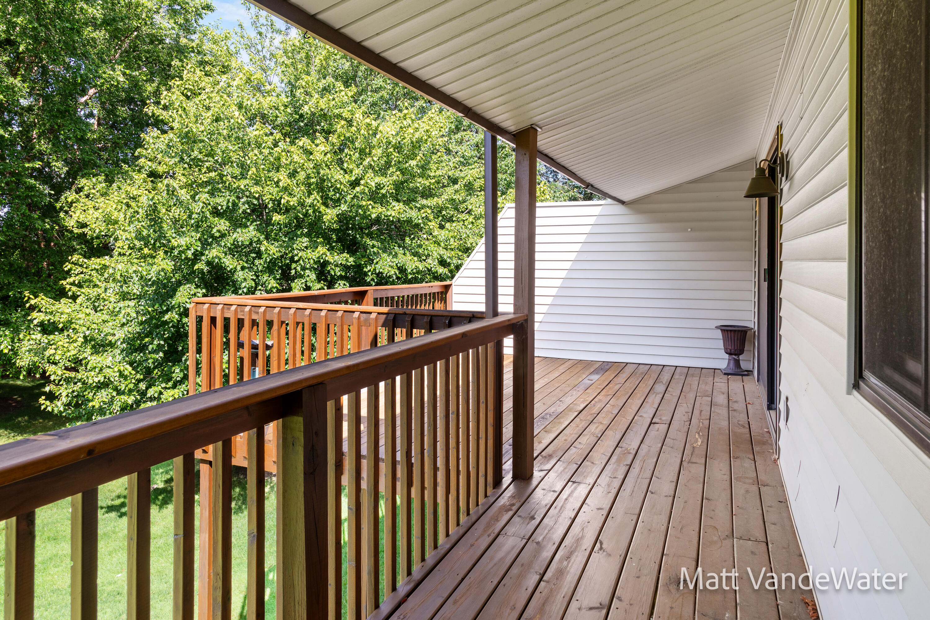 4828 Greenmoor Court, 76