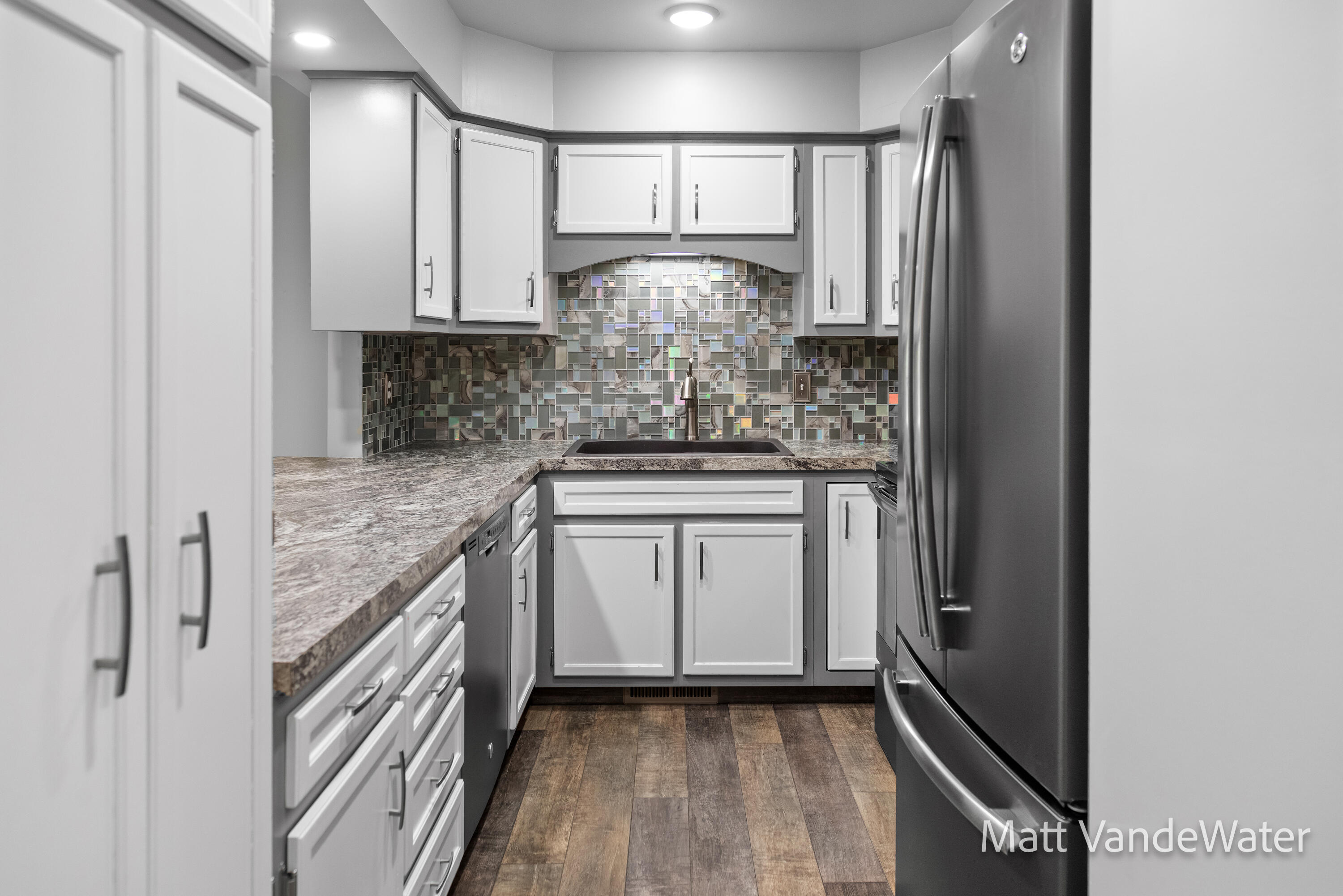4828 Greenmoor Court, 76
