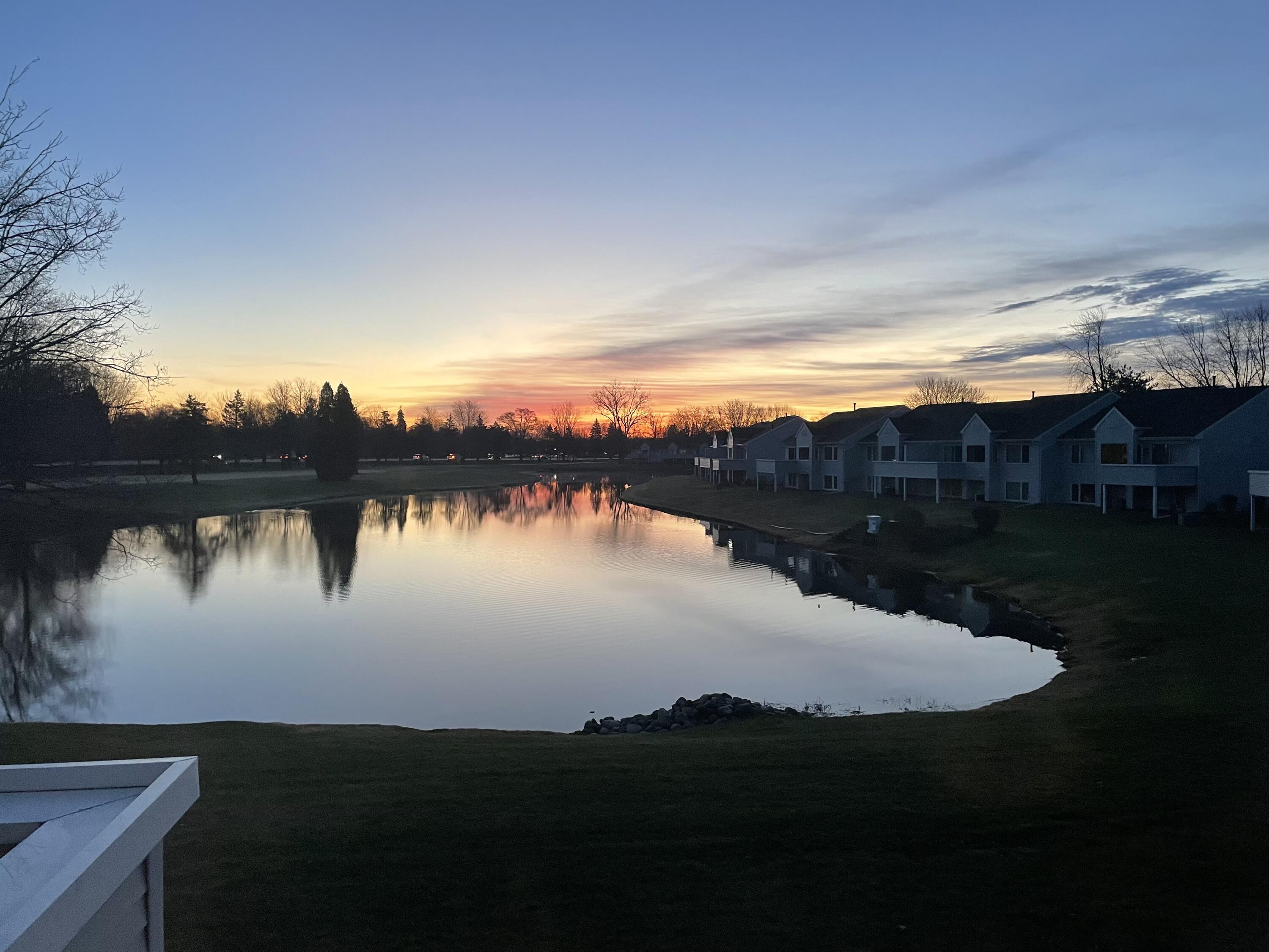 1175 Fairfield Drive, 7