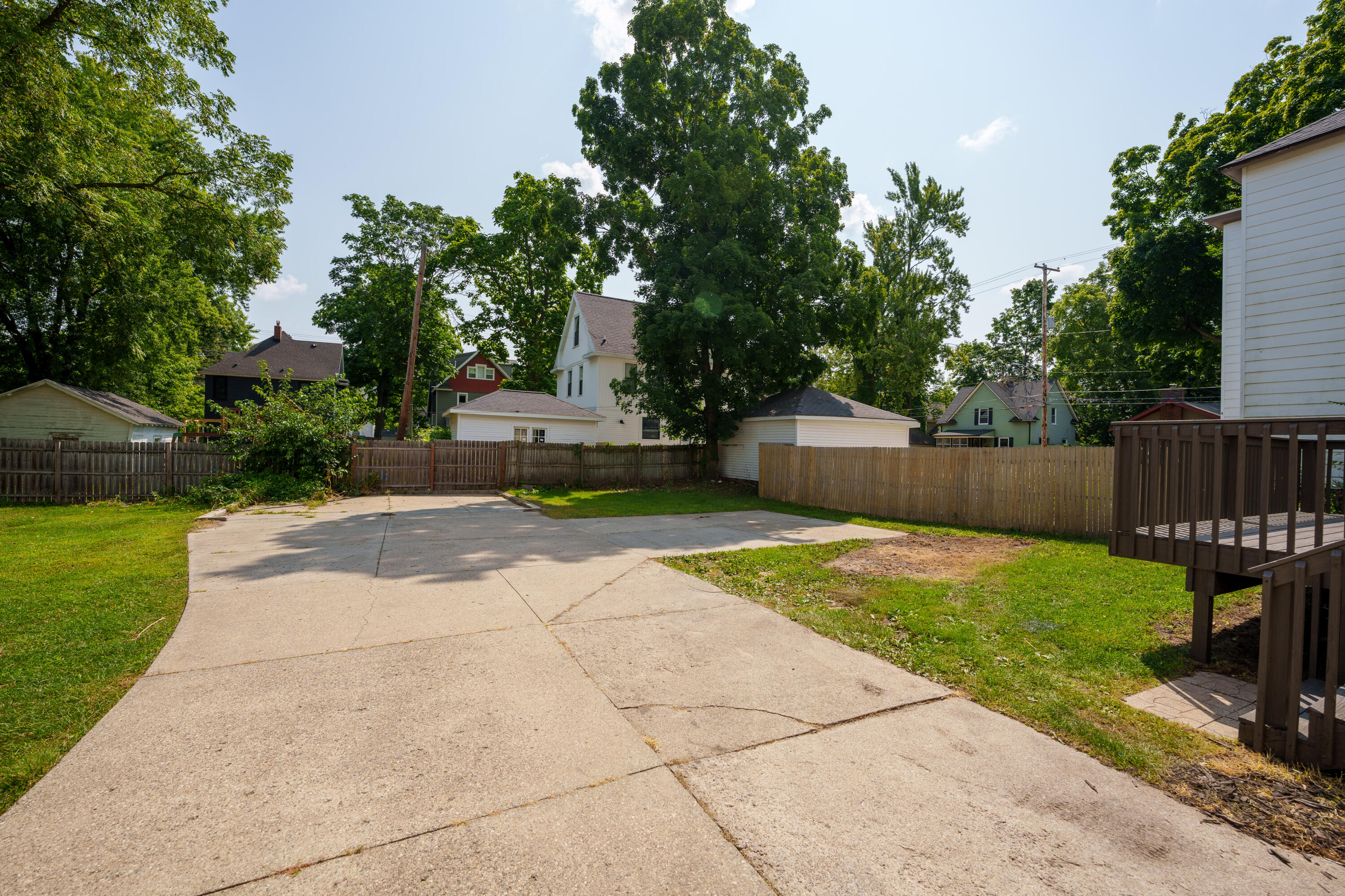 454 Ethel Avenue SE