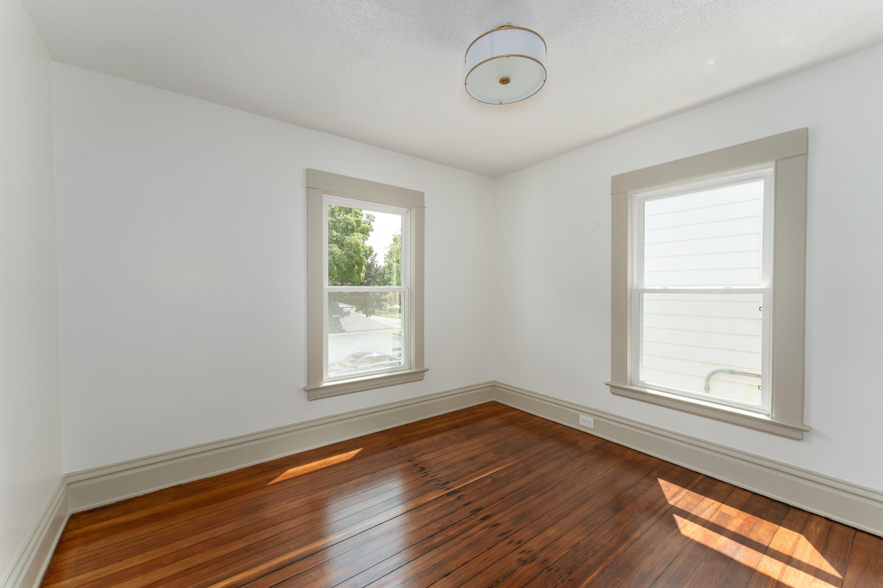 454 Ethel Avenue SE