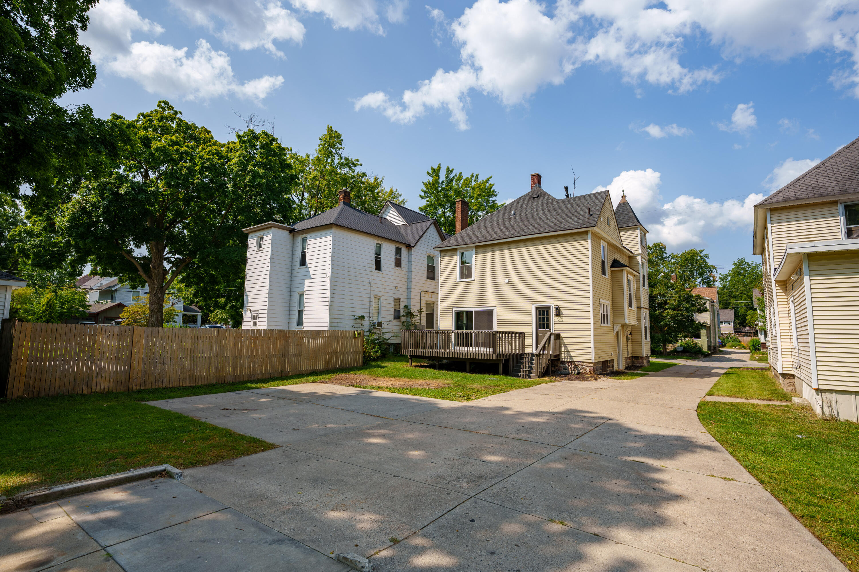 454 Ethel Avenue SE