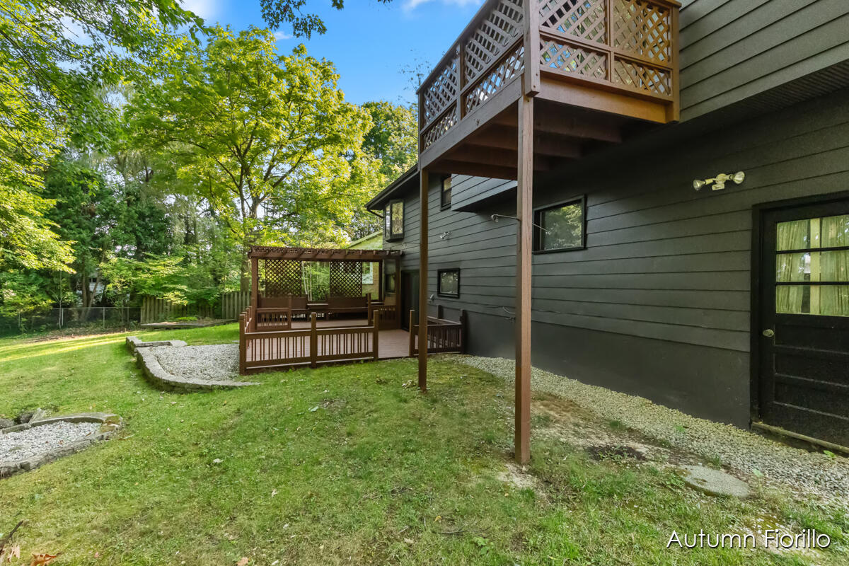 2219 Shenandoah Drive NW