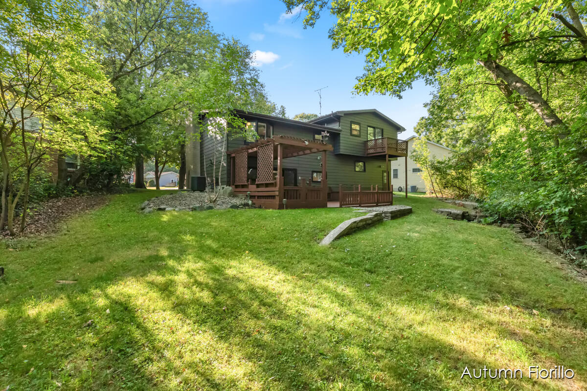 2219 Shenandoah Drive NW