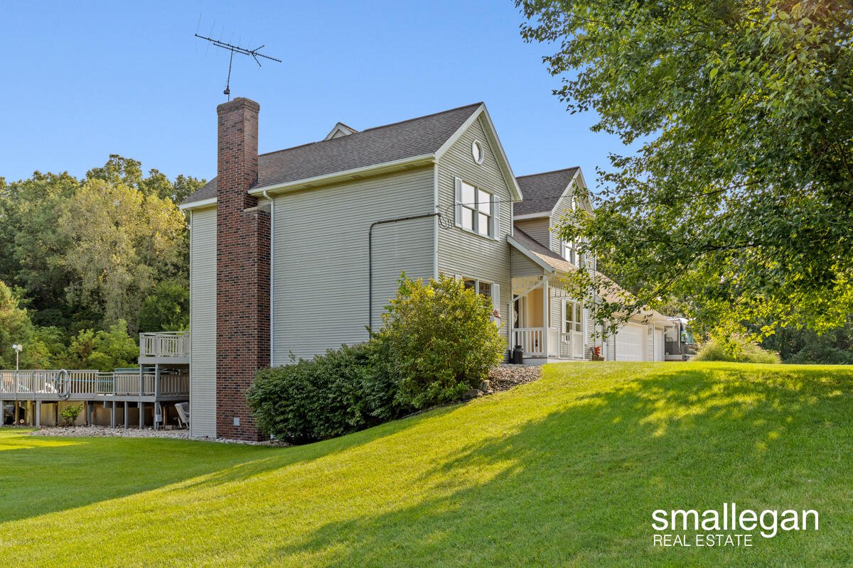 1977 Post Drive NE