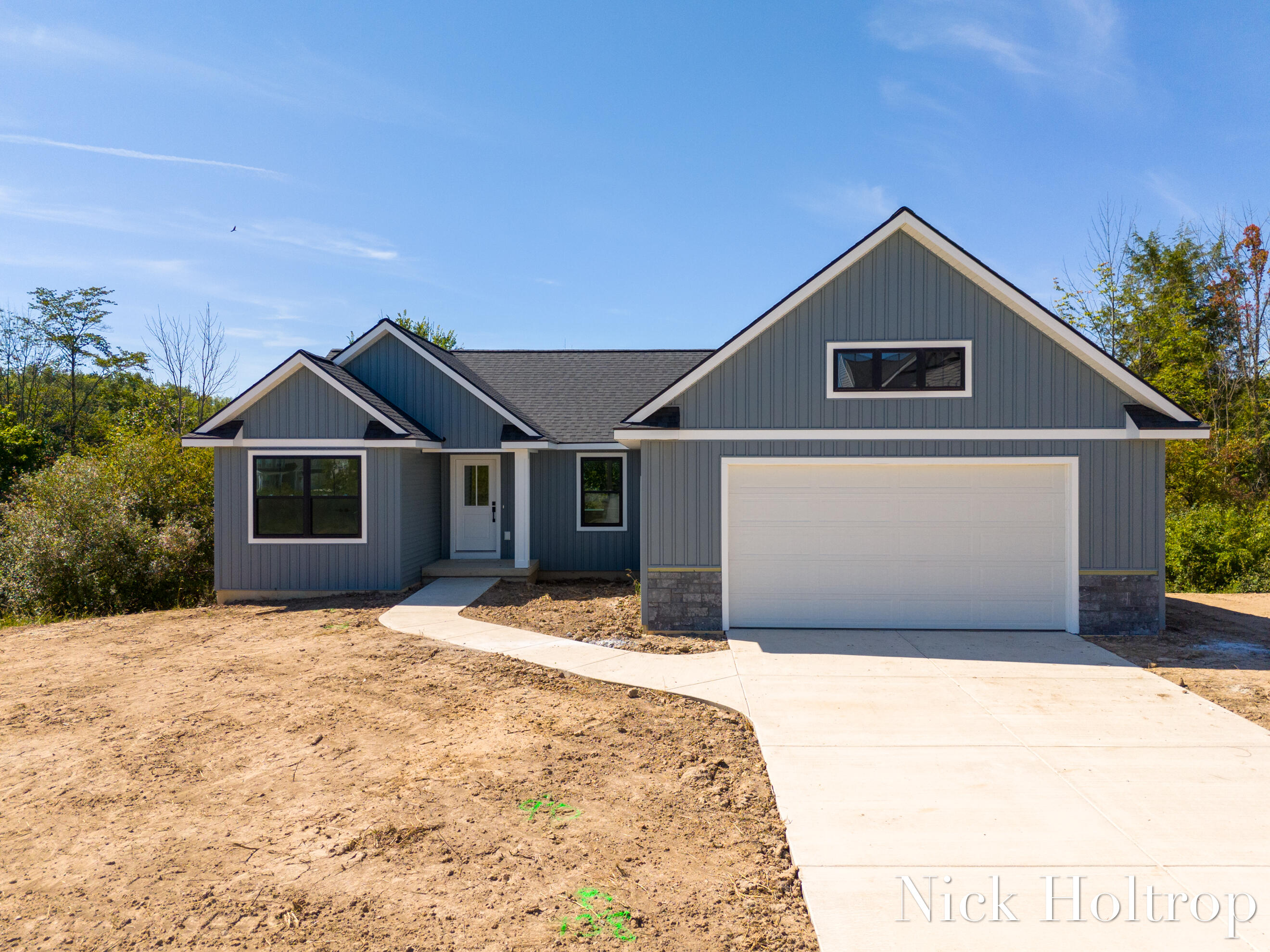 2966 Norway Pine Drive SE