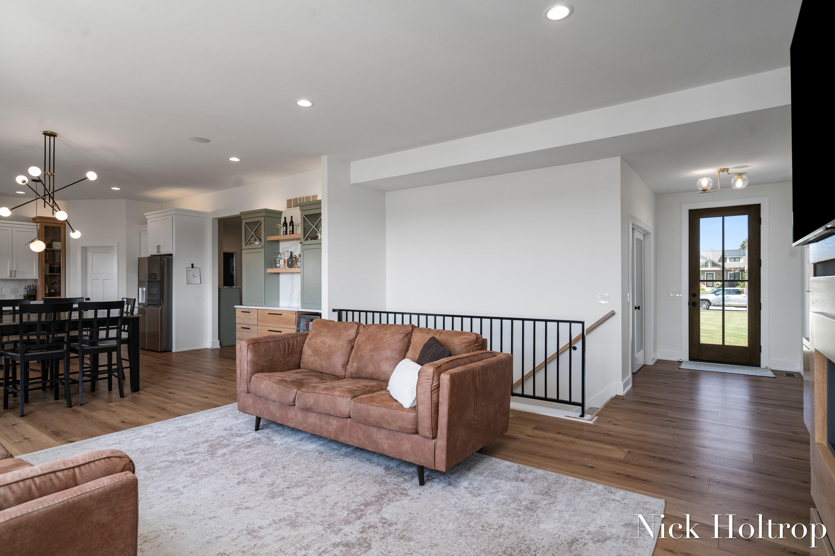 6082 Molli Drive