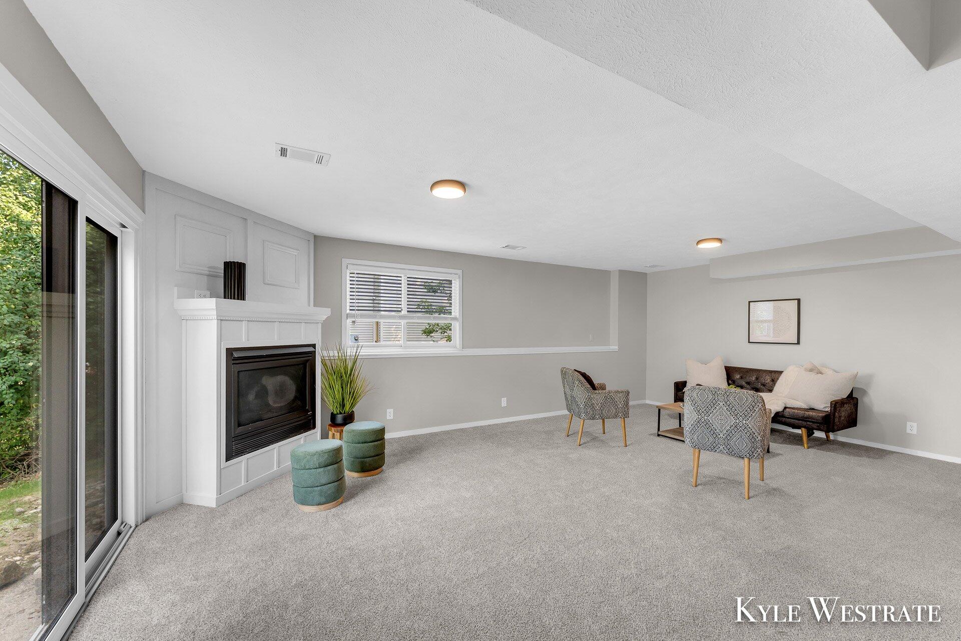 4415 Knapp Court NE