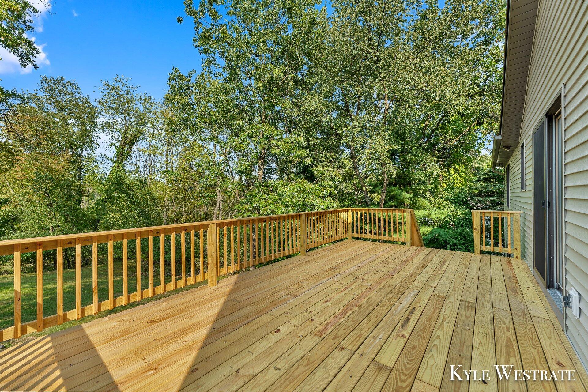 4415 Knapp Court NE