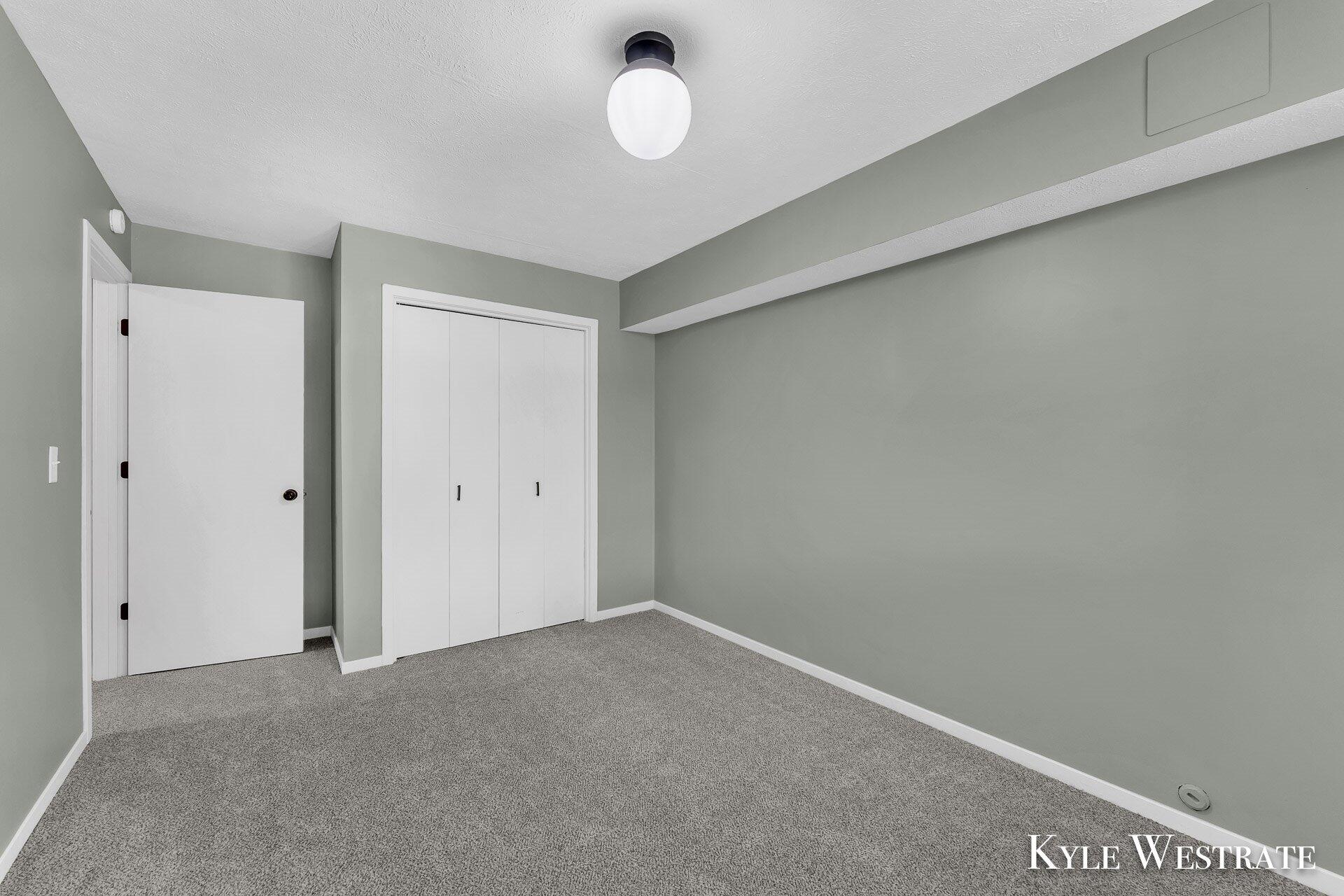 4415 Knapp Court NE
