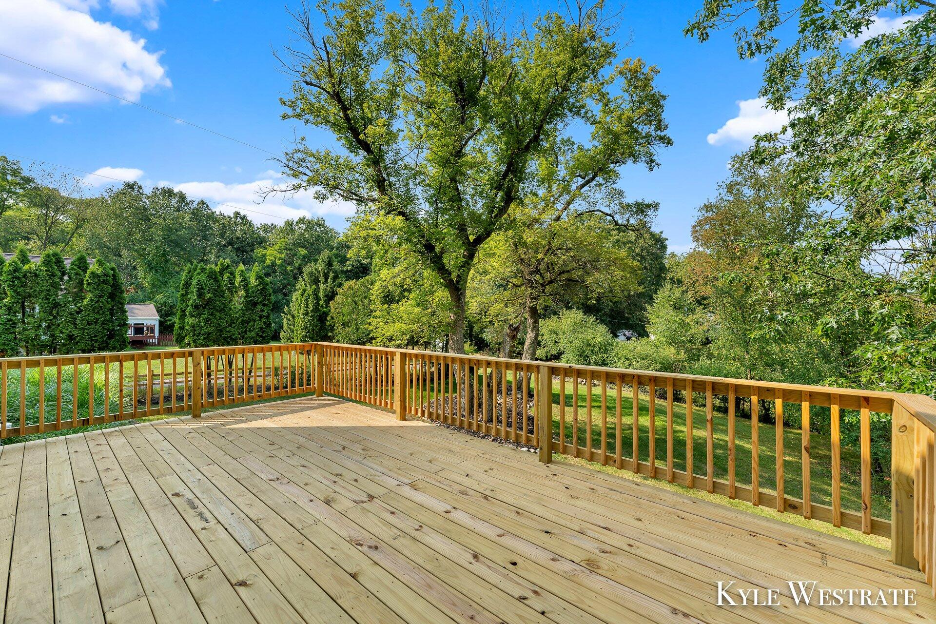 4415 Knapp Court NE