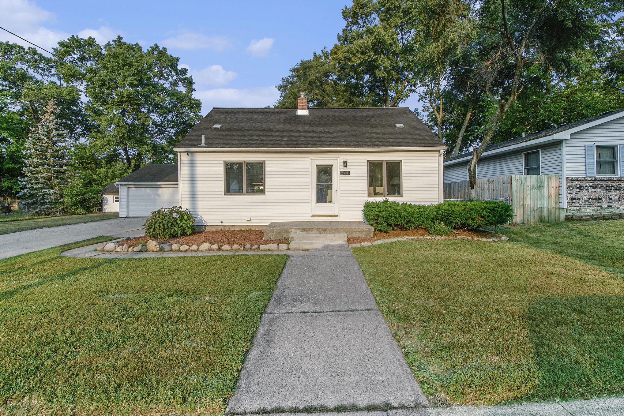 3741 Heron Avenue SW