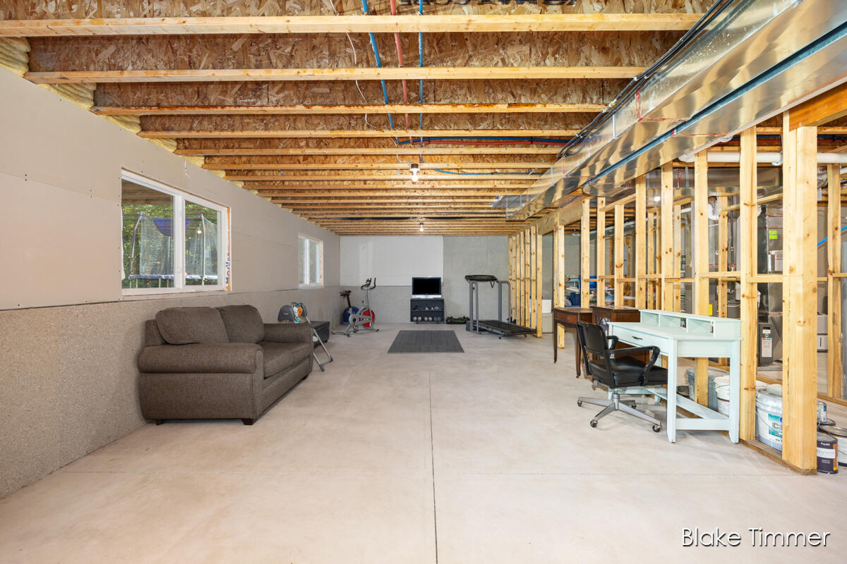4349 Tracy Trail
