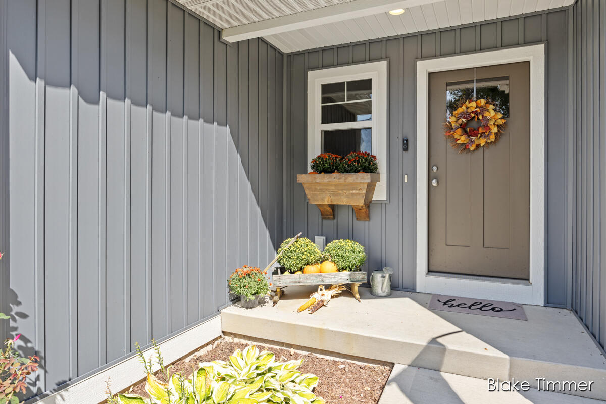 4349 Tracy Trail
