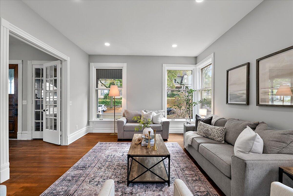 409 Prospect Avenue SE