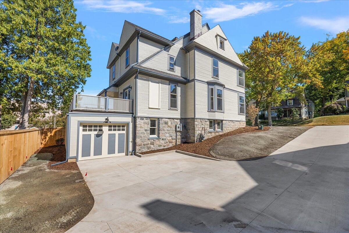 409 Prospect Avenue SE