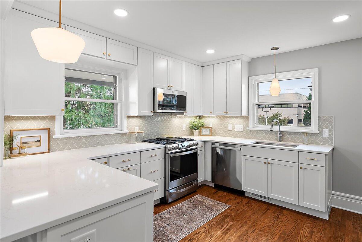 409 Prospect Avenue SE