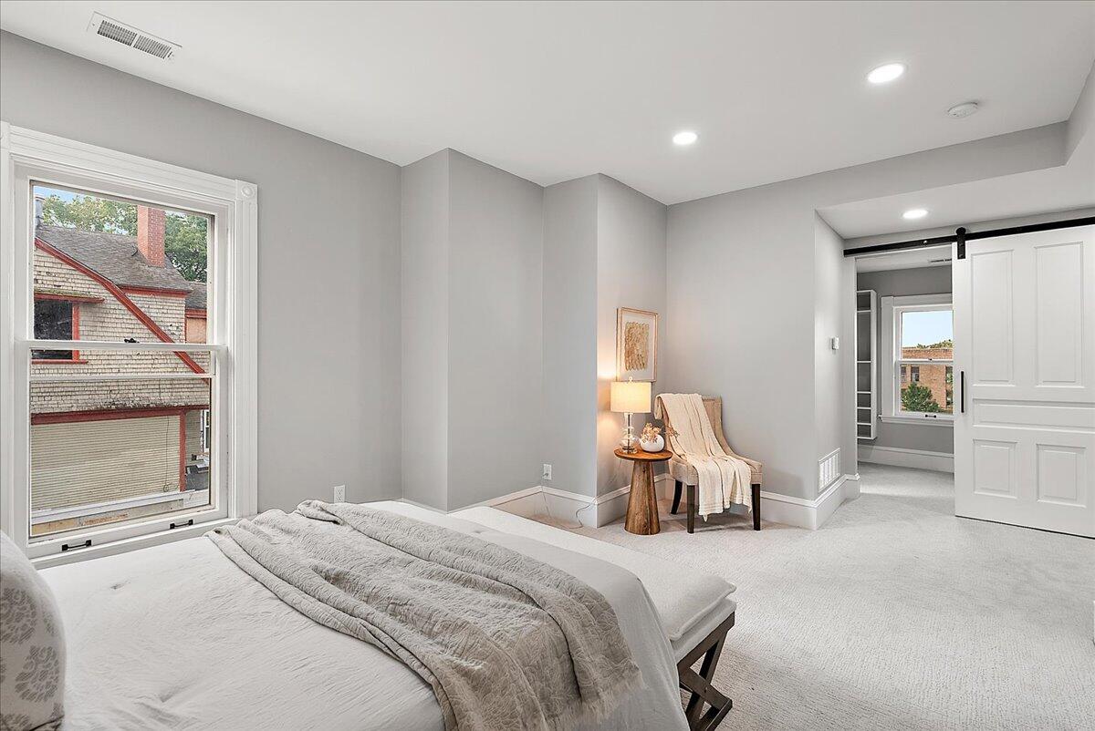 409 Prospect Avenue SE