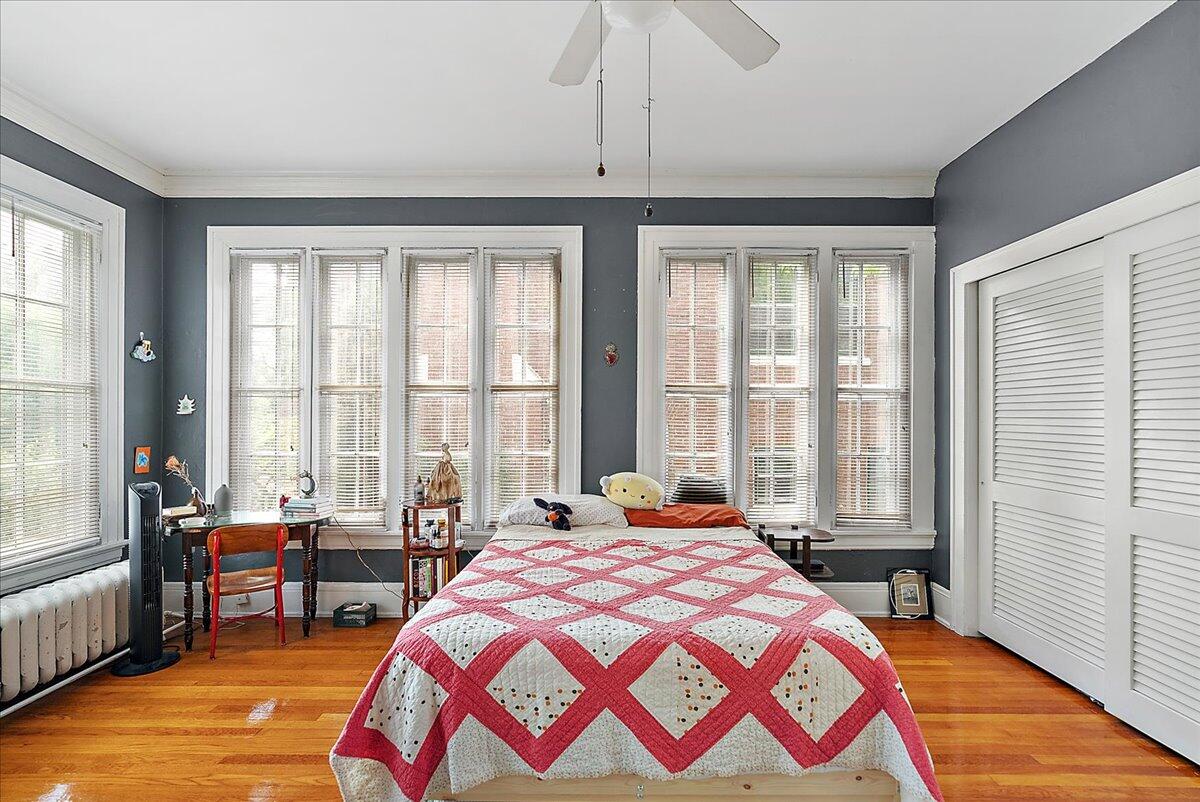 21 Gay Avenue SE