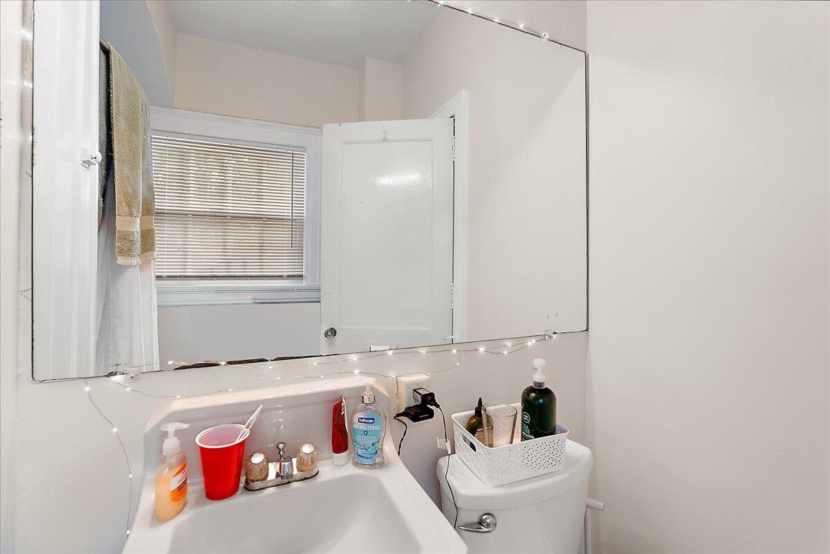 21 Gay Avenue SE