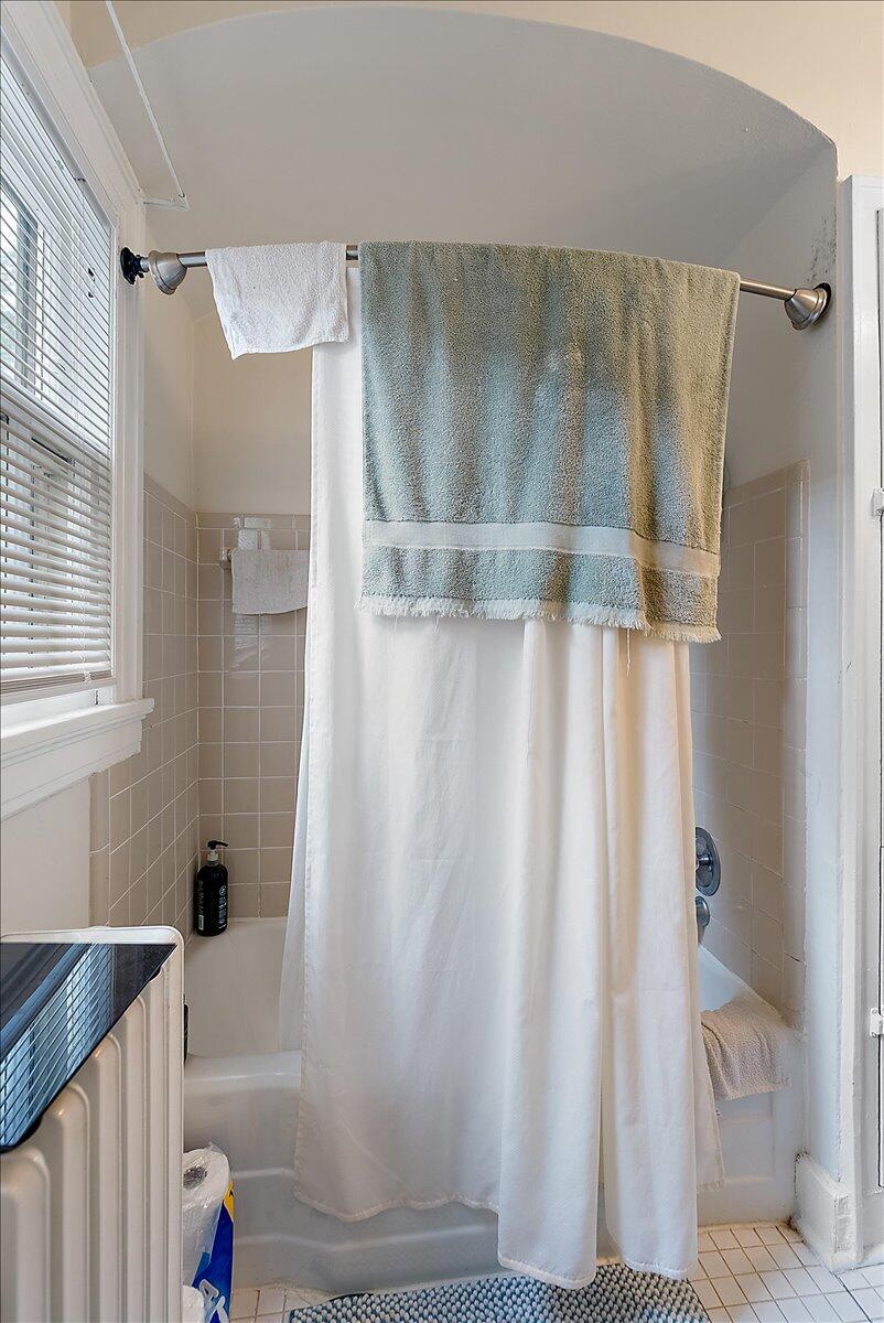 21 Gay Avenue SE