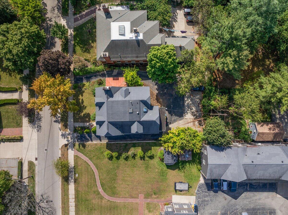 21 Gay Avenue SE