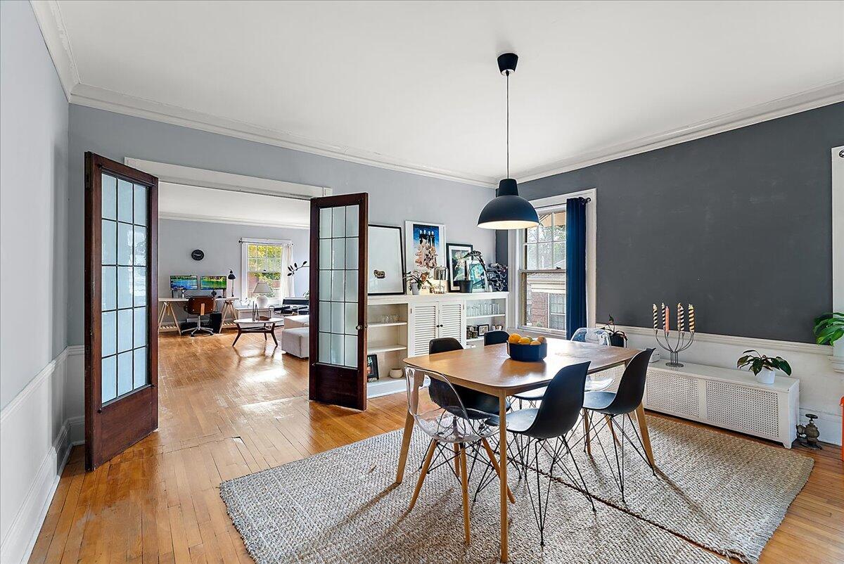 21 Gay Avenue SE