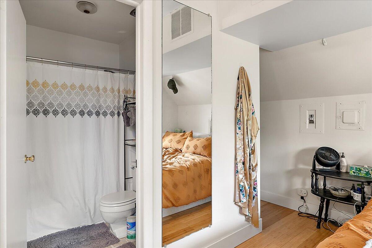 21 Gay Avenue SE