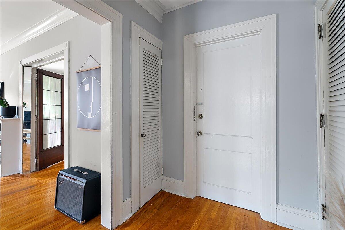 21 Gay Avenue SE