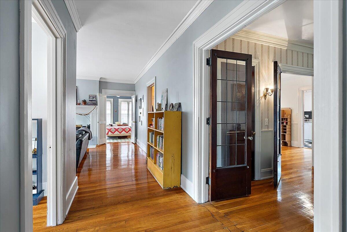 21 Gay Avenue SE