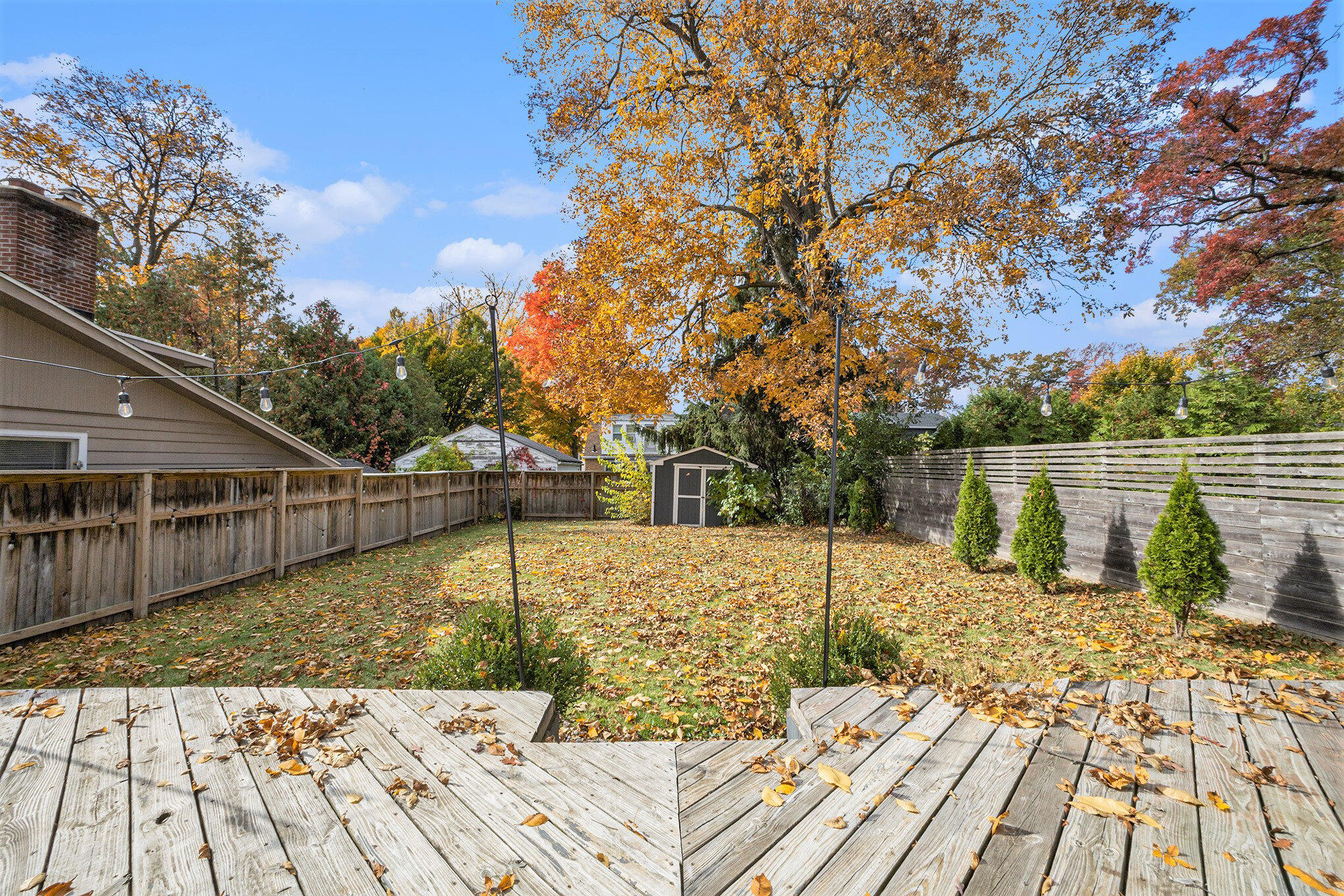 137 Holmdene Boulevard NE