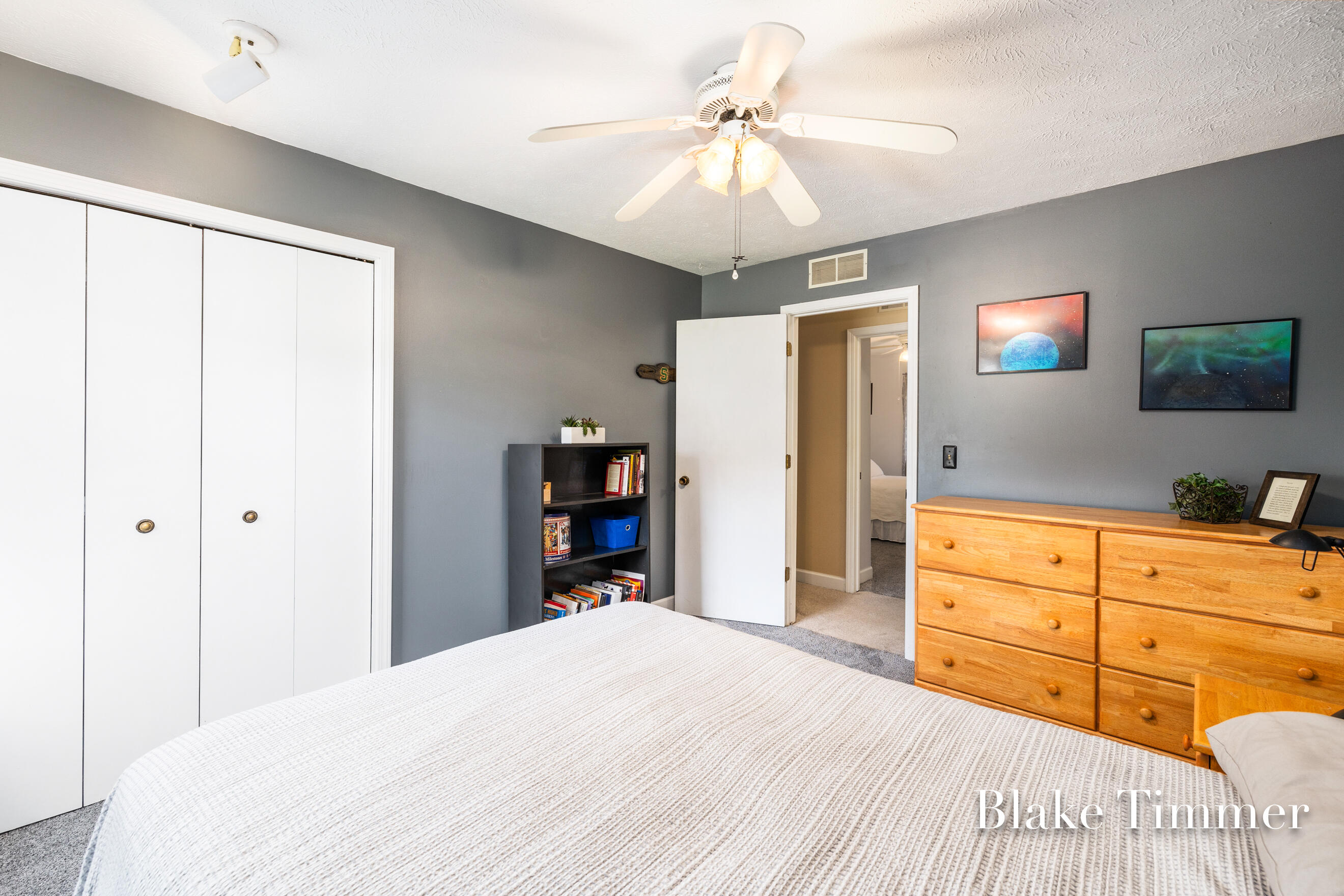 6025 Arroyo Vista Drive NE